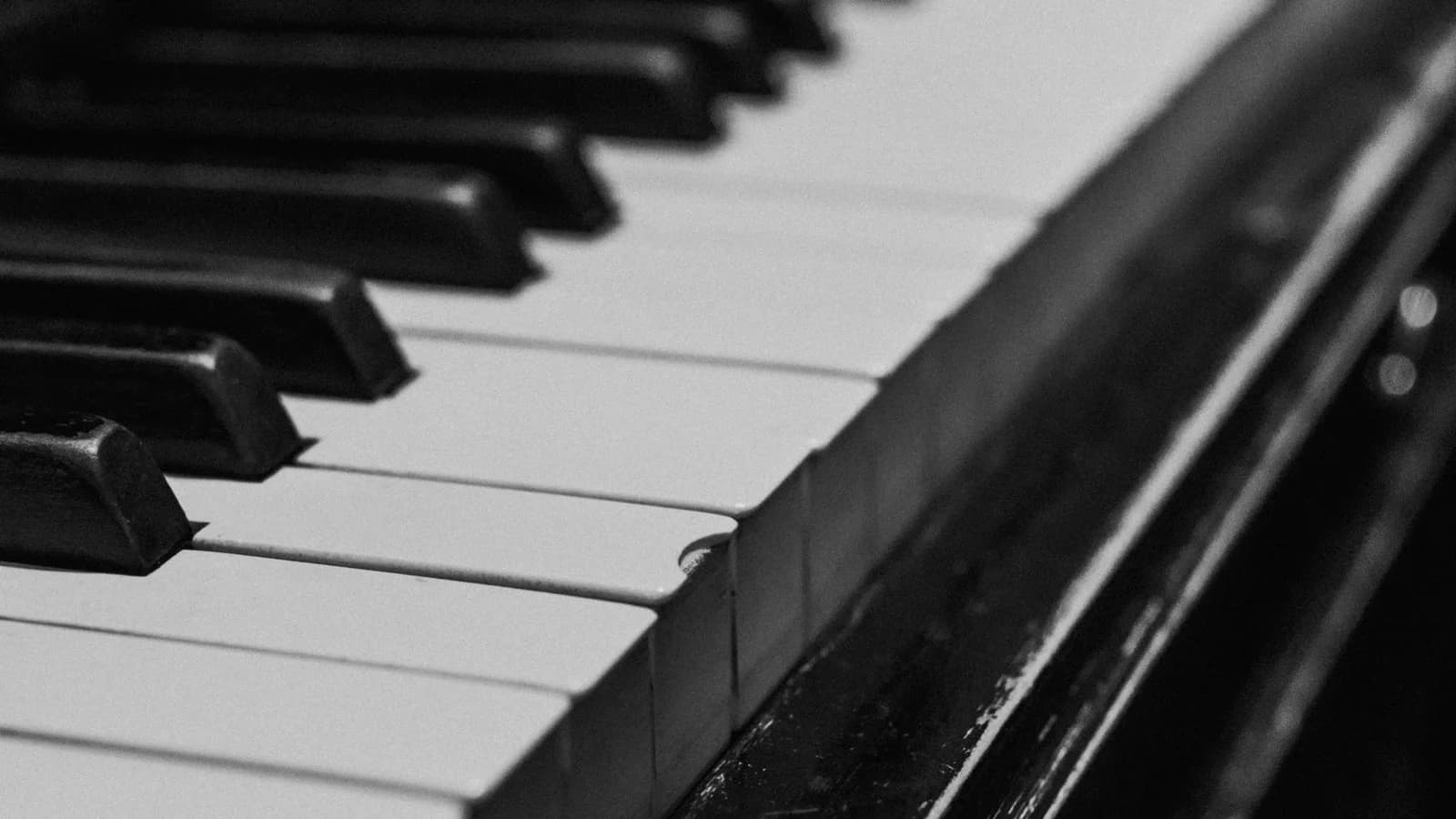Supporting Your Teenager’s Piano Practice Without Taking Over
