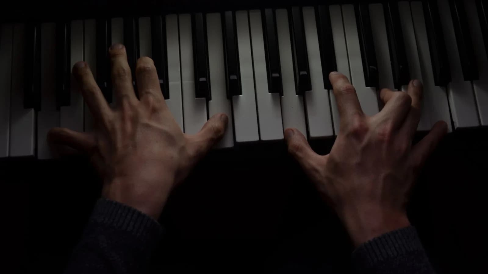What a Classical Piano Teacher Hears in the First Eight Bars